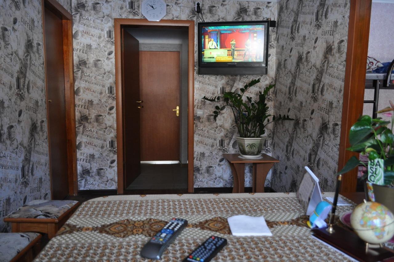 Hostel Bayit Krementchouk Extérieur photo